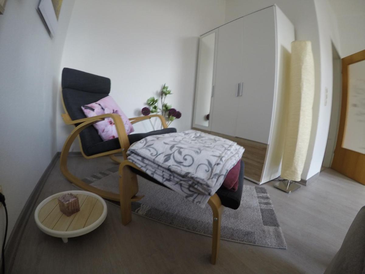 Vivid - Studioapartment Mit Balkon - Netflix - Wlan Wilhelmshaven Luaran gambar