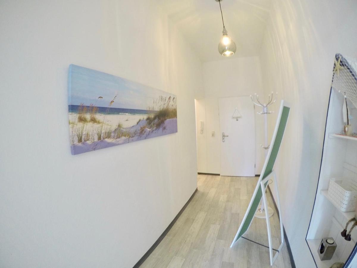 Vivid - Studioapartment Mit Balkon - Netflix - Wlan Wilhelmshaven Luaran gambar
