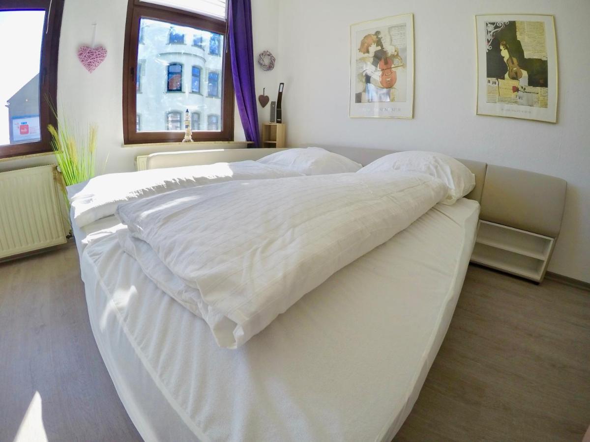 Vivid - Studioapartment Mit Balkon - Netflix - Wlan Wilhelmshaven Luaran gambar