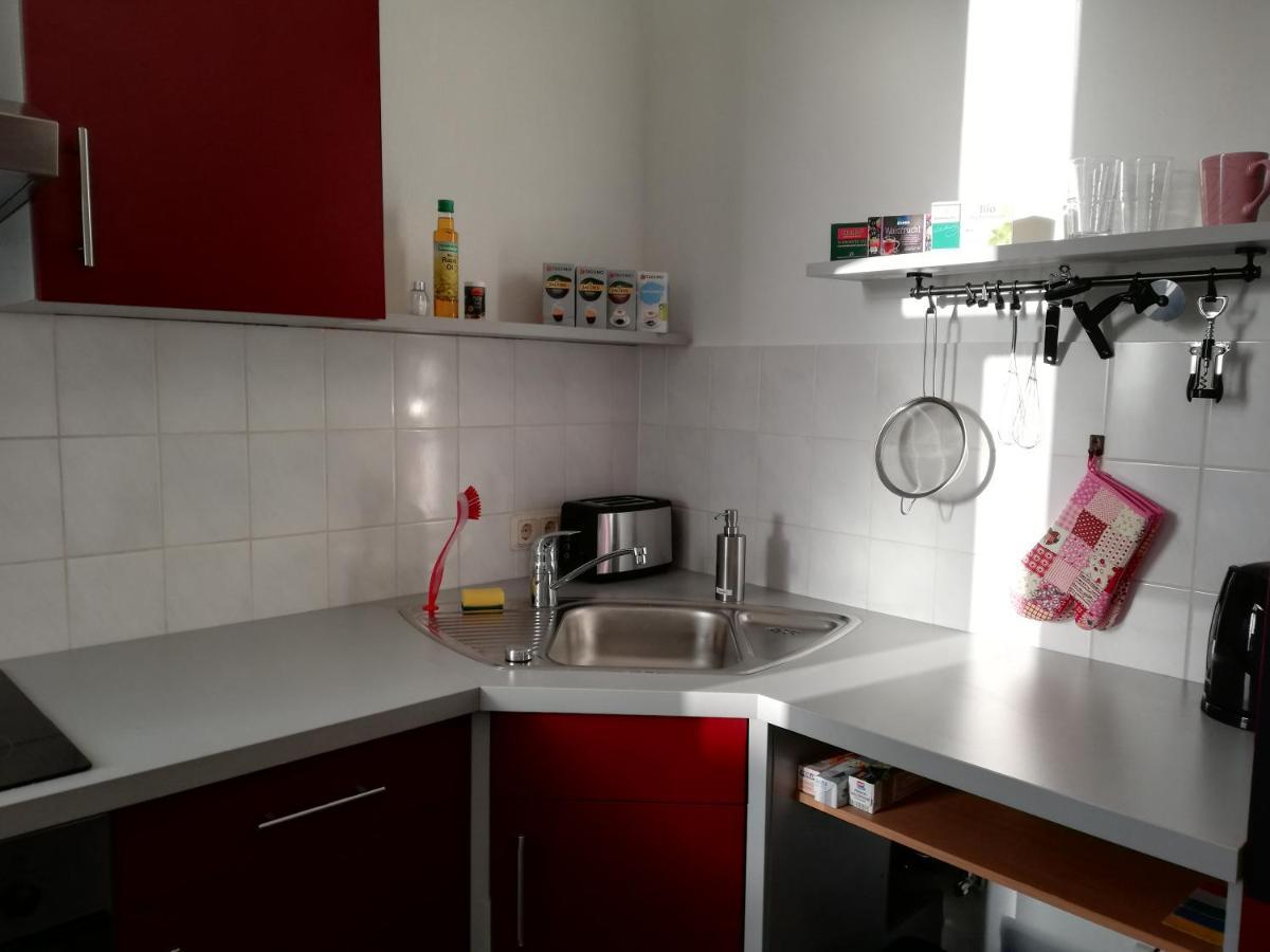 Vivid - Studioapartment Mit Balkon - Netflix - Wlan Wilhelmshaven Luaran gambar