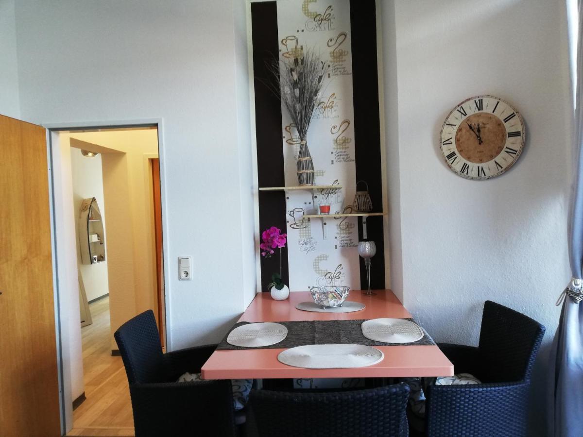 Vivid - Studioapartment Mit Balkon - Netflix - Wlan Wilhelmshaven Luaran gambar